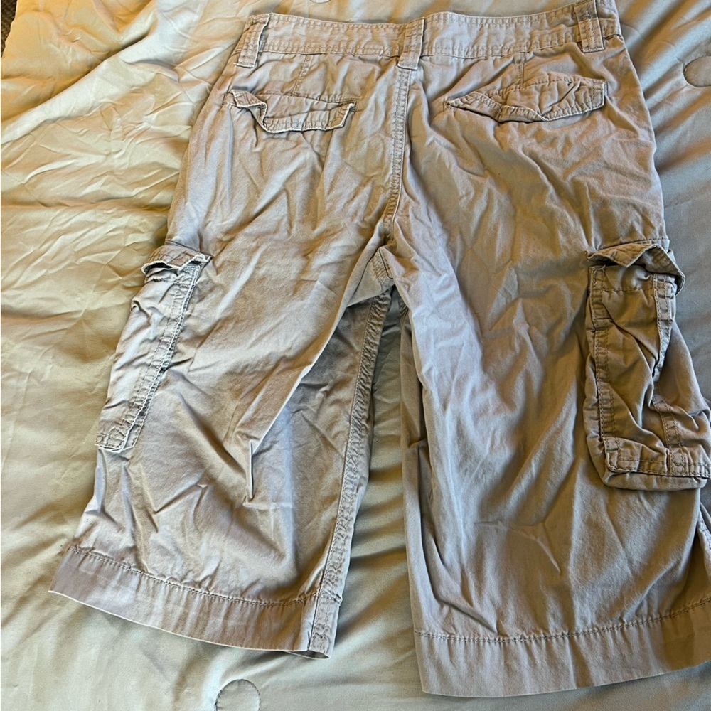 #30 Gray cargo shorts - Picture 7 of 7